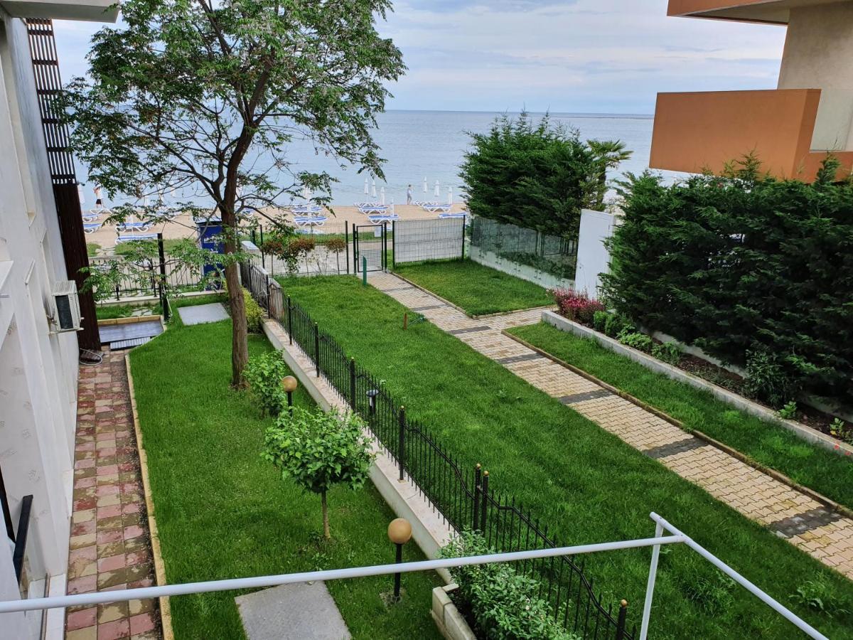 Studio Apartment Sea View,1127908440:JPEG